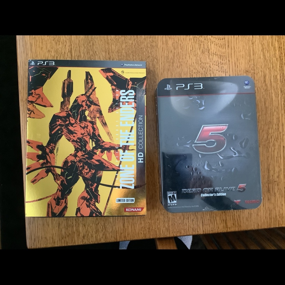 Sony PlayStation 3 PS3 with 2 Controllers & Varios Games